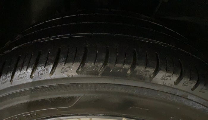 2021 Tata ALTROZ XZ PETROL, Petrol, Manual, 98,370 km, Right Rear Tyre Tread