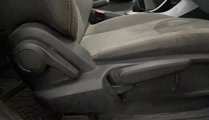 2021 Tata ALTROZ XZ PETROL, Petrol, Manual, 98,370 km, Driver Side Adjustment Panel