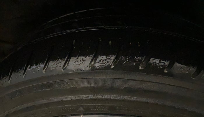 2021 Tata ALTROZ XZ PETROL, Petrol, Manual, 98,370 km, Left Rear Tyre Tread