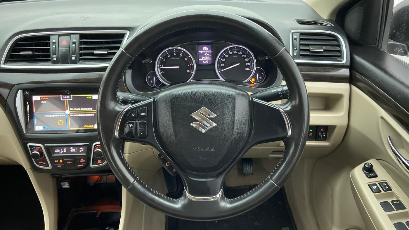 2017 Maruti Ciaz ALPHA 1.4 PETROL, Petrol, Manual, 34,522 km, Steering Wheel Close Up