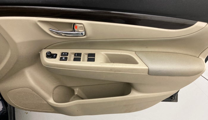 2017 Maruti Ciaz ALPHA 1.4 PETROL, Petrol, Manual, 34,522 km, Driver Side Door Panels Control