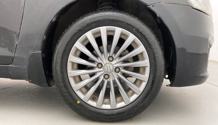 2017 Maruti Ciaz ALPHA 1.4 PETROL, Petrol, Manual, 34,522 km, Right Front Wheel