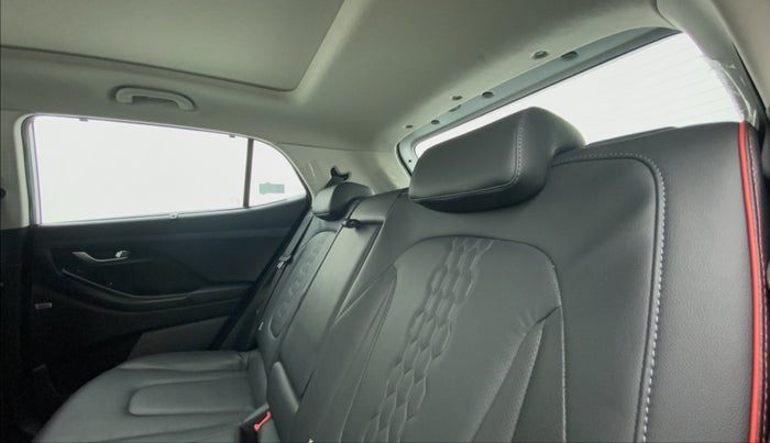 2022 Hyundai Creta SX (O) 1.4 TURBO DCT, Petrol, Automatic, 9,161 km, Right Side Rear Door Cabin
