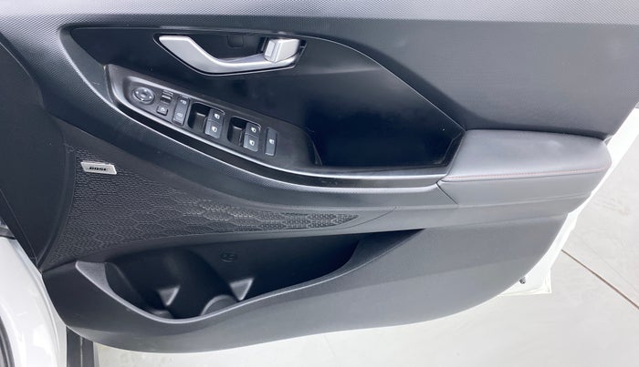 2022 Hyundai Creta SX (O) 1.4 TURBO DCT, Petrol, Automatic, 9,161 km, Driver Side Door Panels Control
