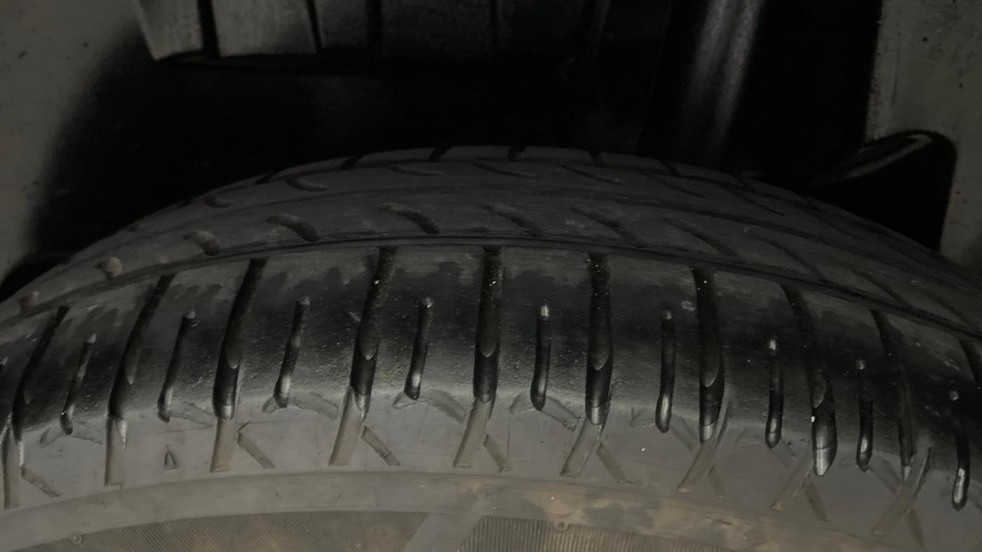2020 Maruti Dzire VXI, Petrol, Manual, 36,042 km, Left Rear Tyre Tread