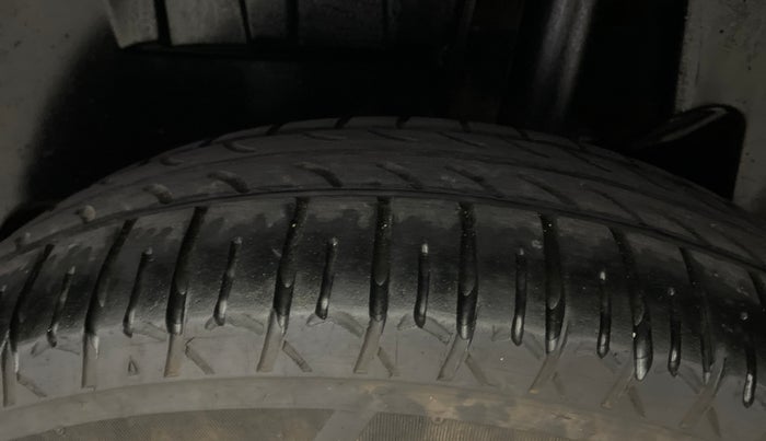 2020 Maruti Dzire VXI, Petrol, Manual, 36,042 km, Left Rear Tyre Tread