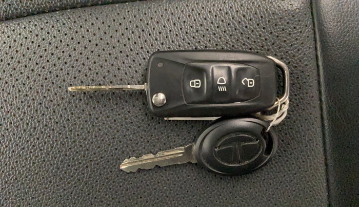 2018 Tata Tiago XZ PETROL, Petrol, Manual, 63,748 km, Key Close Up
