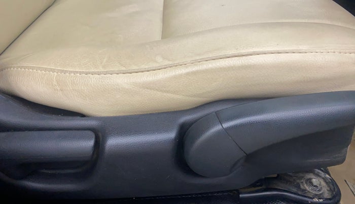 2014 Honda City 1.5L I-VTEC V MT, Petrol, Manual, 96,436 km, Driver Side Adjustment Panel