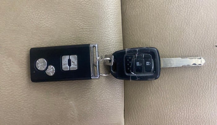 2014 Honda City 1.5L I-VTEC V MT, Petrol, Manual, 96,436 km, Key Close Up