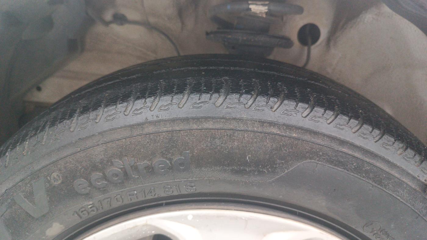 2022 Maruti S PRESSO VXI (O), Petrol, Manual, 69,393 km, Left Front Tyre Tread