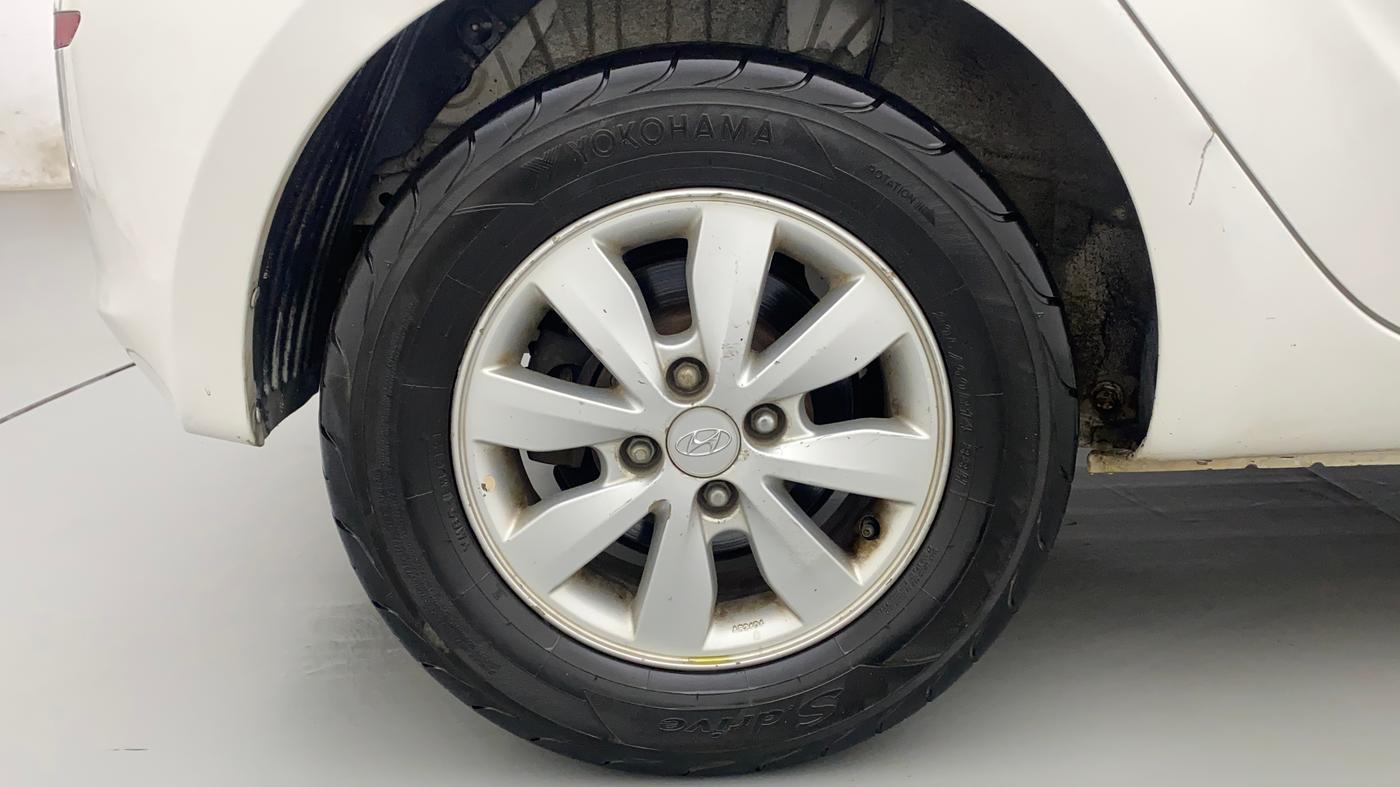 2014 Hyundai i20 SPORTZ 1.4 CRDI, Diesel, Manual, 1,24,528 km, Right Rear Wheel