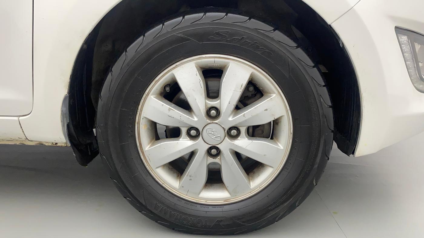 2014 Hyundai i20 SPORTZ 1.4 CRDI, Diesel, Manual, 1,24,528 km, Right Front Wheel