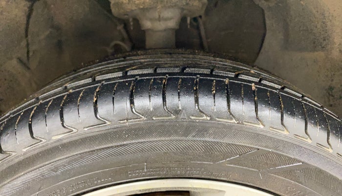 2017 Hyundai i20 Active 1.4 S, Diesel, Manual, 1,34,629 km, Right Front Tyre Tread
