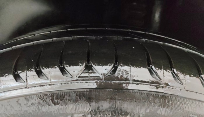 2021 Hyundai Creta SX (O) AT 1.5 DIESEL, Diesel, Automatic, 1,16,665 km, Left Rear Tyre Tread