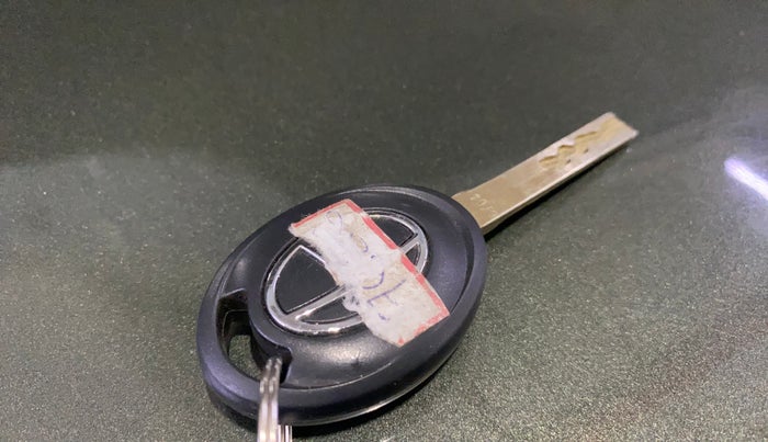 2023 Tata PUNCH ADVENTURE CAMO MT, Petrol, Manual, 18,949 km, Key Close Up