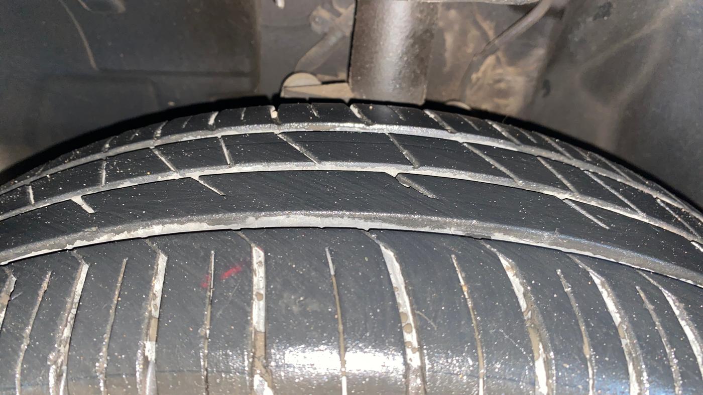 2023 Tata PUNCH ADVENTURE CAMO MT, Petrol, Manual, 18,949 km, Left Front Tyre Tread
