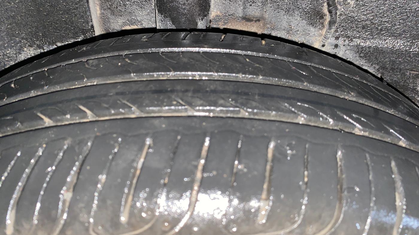 2021 Tata ALTROZ XZ PLUS PETROL DARK EDITION, Petrol, Manual, 58,500 km, Right Rear Tyre Tread