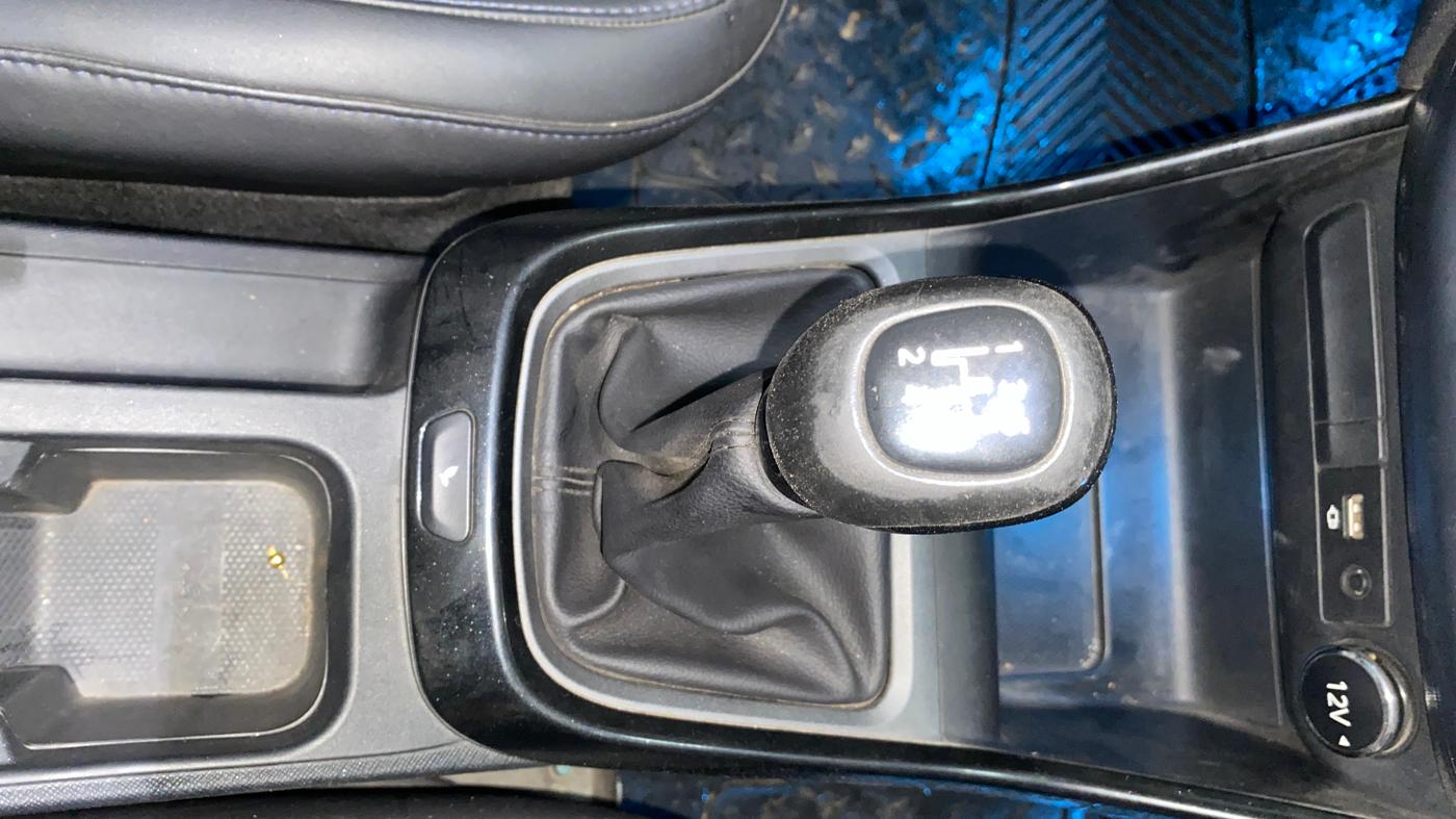 2021 Tata ALTROZ XZ PLUS PETROL DARK EDITION, Petrol, Manual, 58,500 km, Gear Lever
