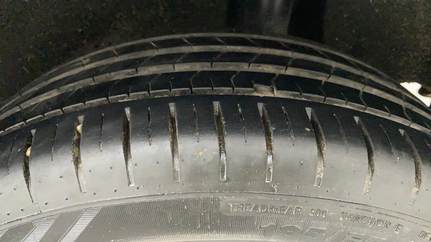 2021 Maruti Baleno ZETA PETROL 1.2, Petrol, Manual, 16,844 km, Left Rear Tyre Tread