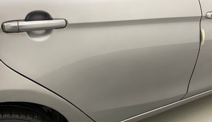 2015 Maruti Ciaz VXI+, Petrol, Manual, 79,817 km, Right rear door - Slightly dented
