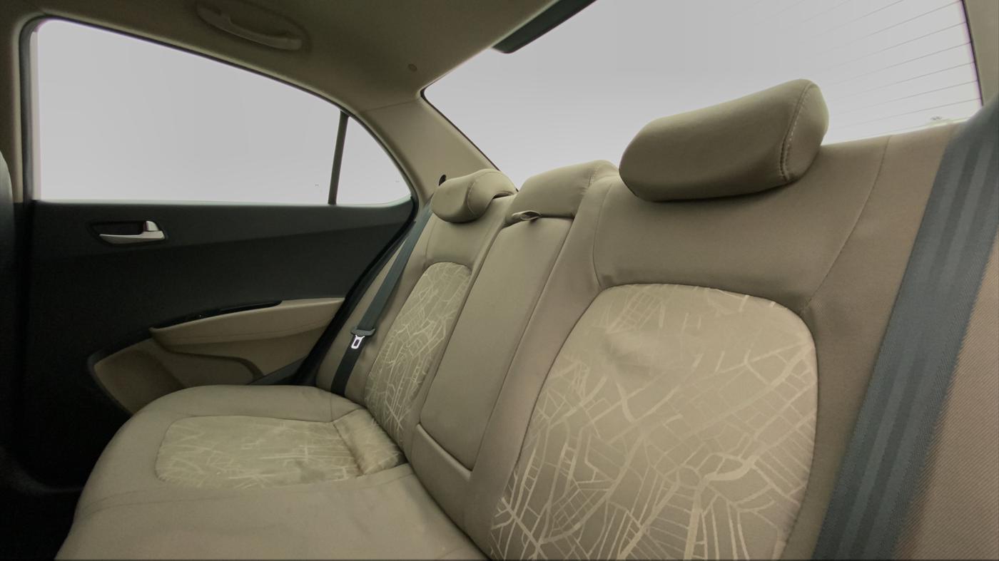 2014 Hyundai Xcent SX 1.2 (O), Petrol, Manual, 50,411 km, Right Side Rear Door Cabin