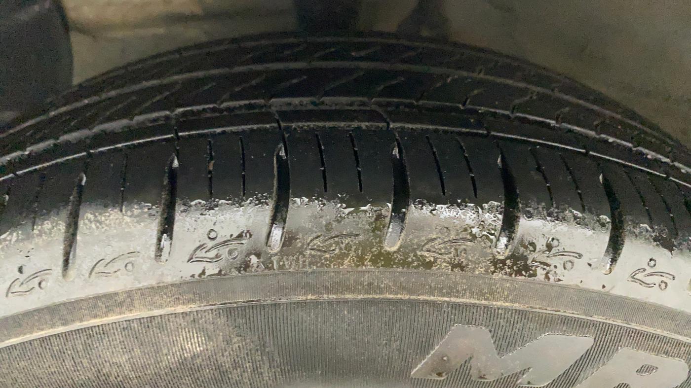 2014 Hyundai Xcent SX 1.2 (O), Petrol, Manual, 50,411 km, Left Front Tyre Tread