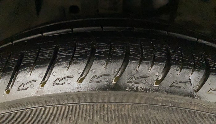 2015 Tata Zest XM PETROL, CNG, Manual, 52,534 km, Right Front Tyre Tread