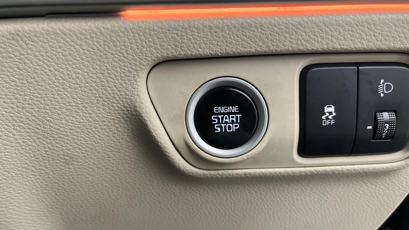 2022 KIA CARENS LUXURY PLUS 1.5 DIESEL AT 7 STR, Diesel, Automatic, 78,927 km, Keyless Start/ Stop Button