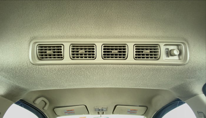 2014 Maruti Ertiga ZXI, Petrol, Manual, 73,818 km, Rear AC Vents