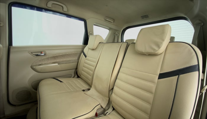 2014 Maruti Ertiga ZXI, Petrol, Manual, 73,818 km, Right Side Rear Door Cabin