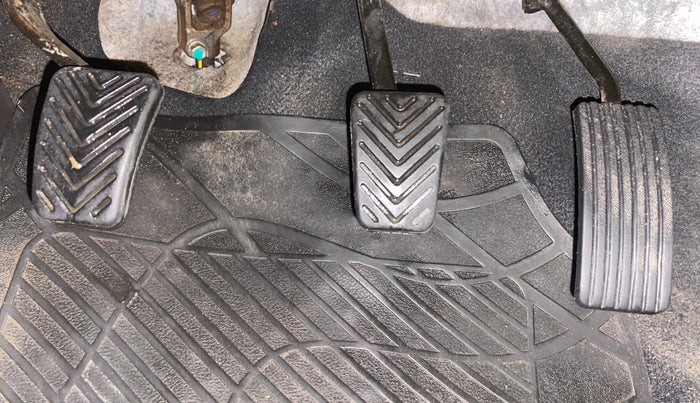 2015 Hyundai Eon MAGNA +, Petrol, Manual, 60,963 km, Pedals