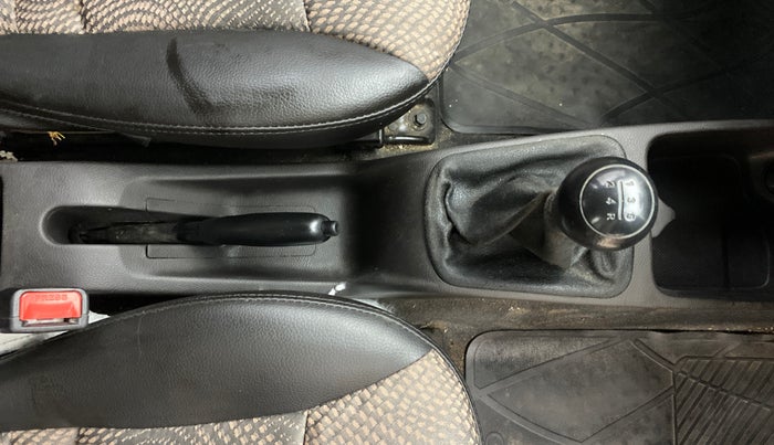 2015 Hyundai Eon MAGNA +, Petrol, Manual, 60,963 km, Gear Lever