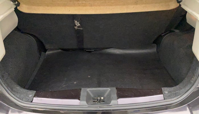 2017 Nissan Micra XV CVT, Petrol, Automatic, 21,480 km, Boot Inside