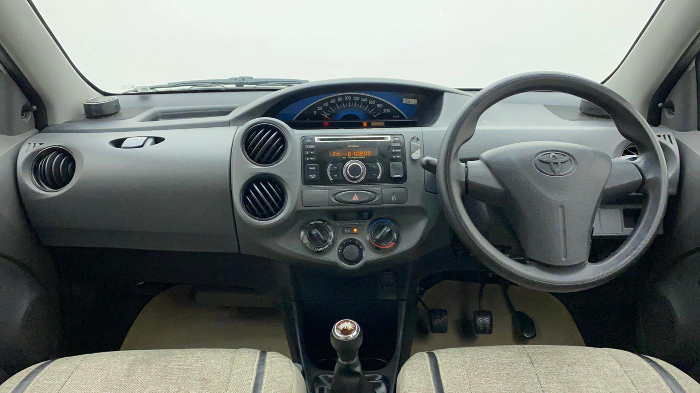 2013 Toyota Etios Liva G, Petrol, Manual, 16,850 km, Dashboard