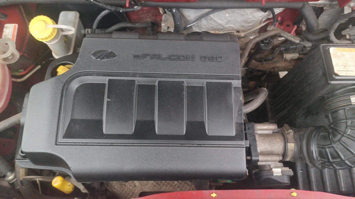 2017 Mahindra Kuv100 K8 6 STR, Petrol, Manual, 30,211 km, Engine View