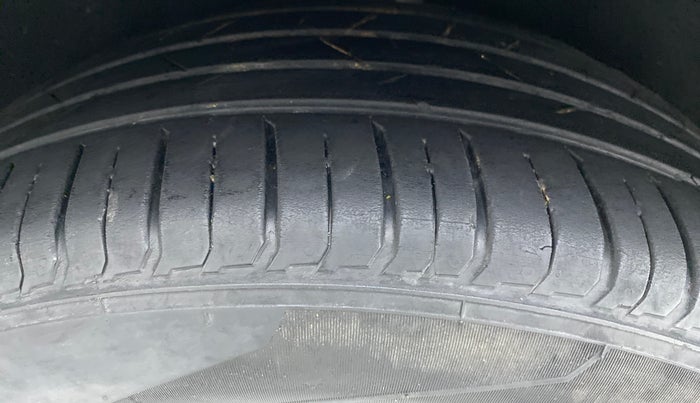 2015 Ford Ecosport 1.5 TITANIUMTDCI OPT, Diesel, Manual, 97,827 km, Right Rear Tyre Tread