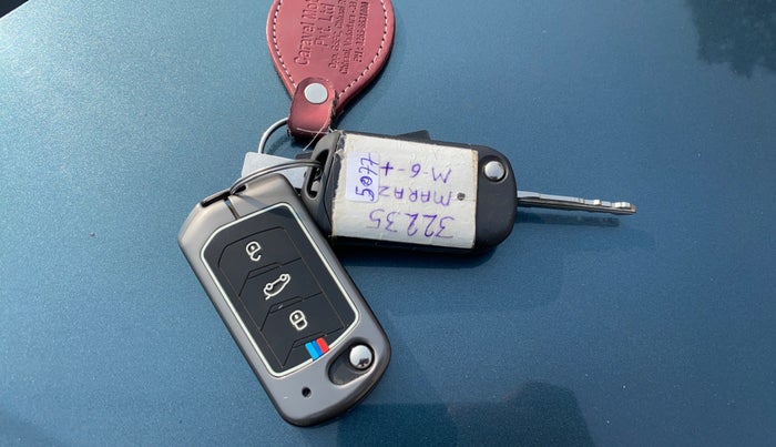 2020 Mahindra MARAZZO M 6 + 8 STR, Diesel, Manual, 73,903 km, Key Close Up