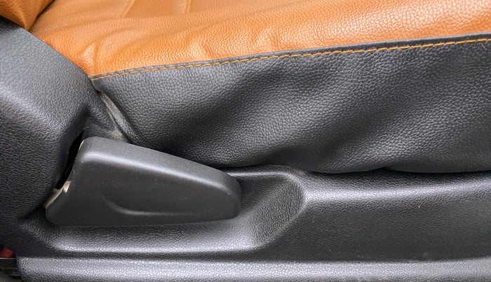 2019 Renault Kwid RXL, Petrol, Manual, 14,248 km, Driver Side Adjustment Panel