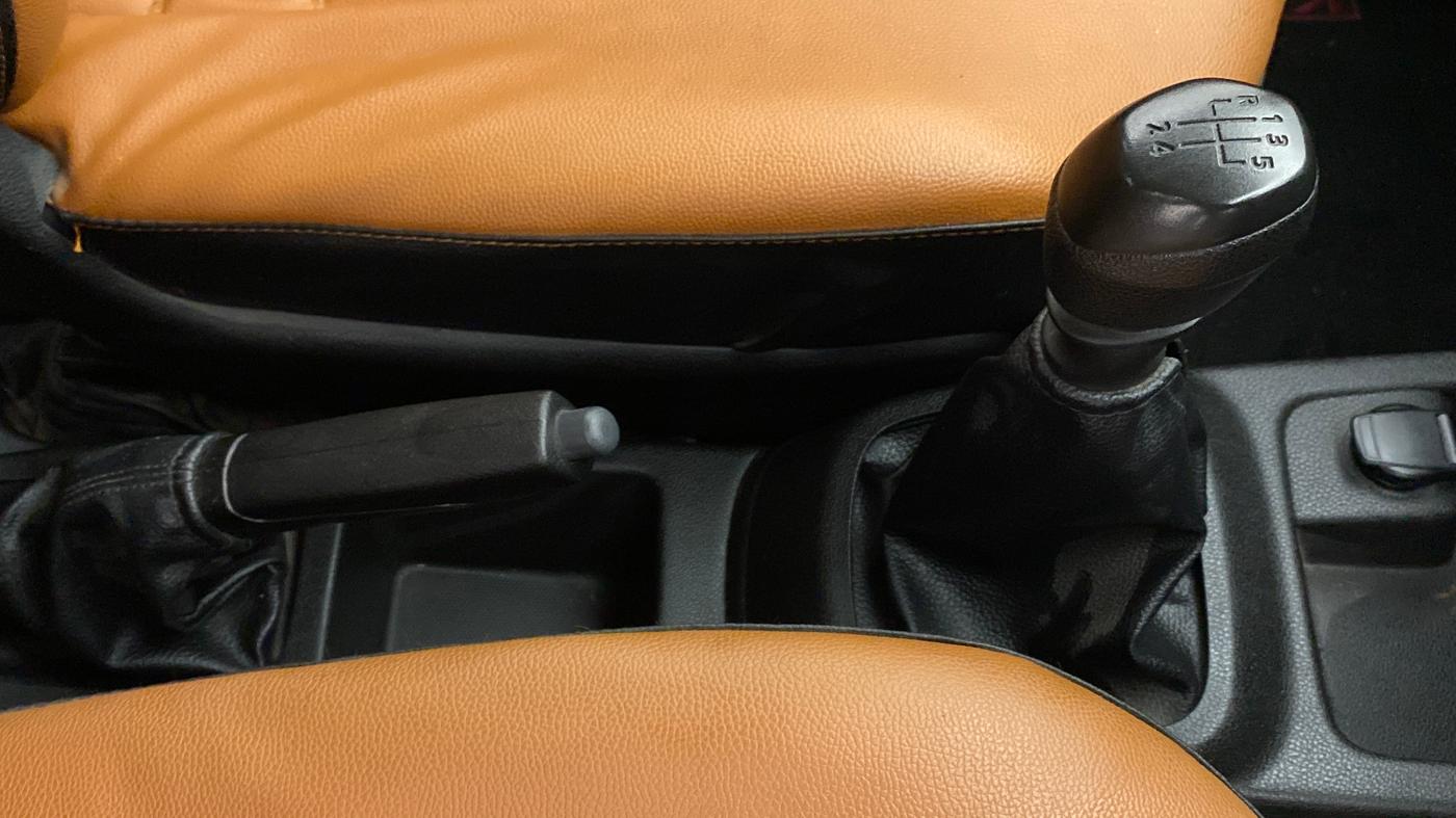 2019 Renault Kwid RXL, Petrol, Manual, 14,248 km, Gear Lever