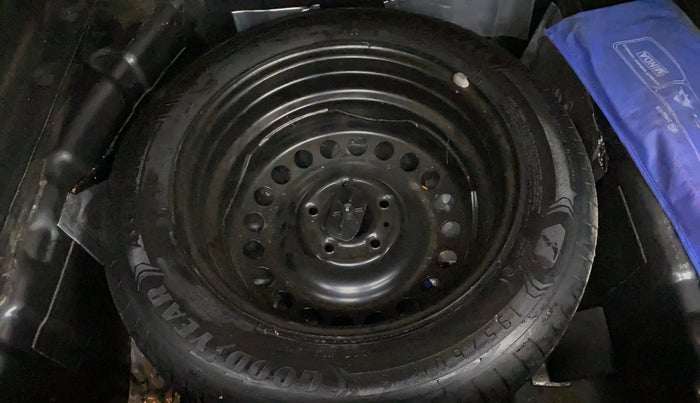 2024 Tata NEXON CREATIVE + SUNROOF 1.5 DIESEL, Diesel, Manual, 47,683 km, Spare Tyre