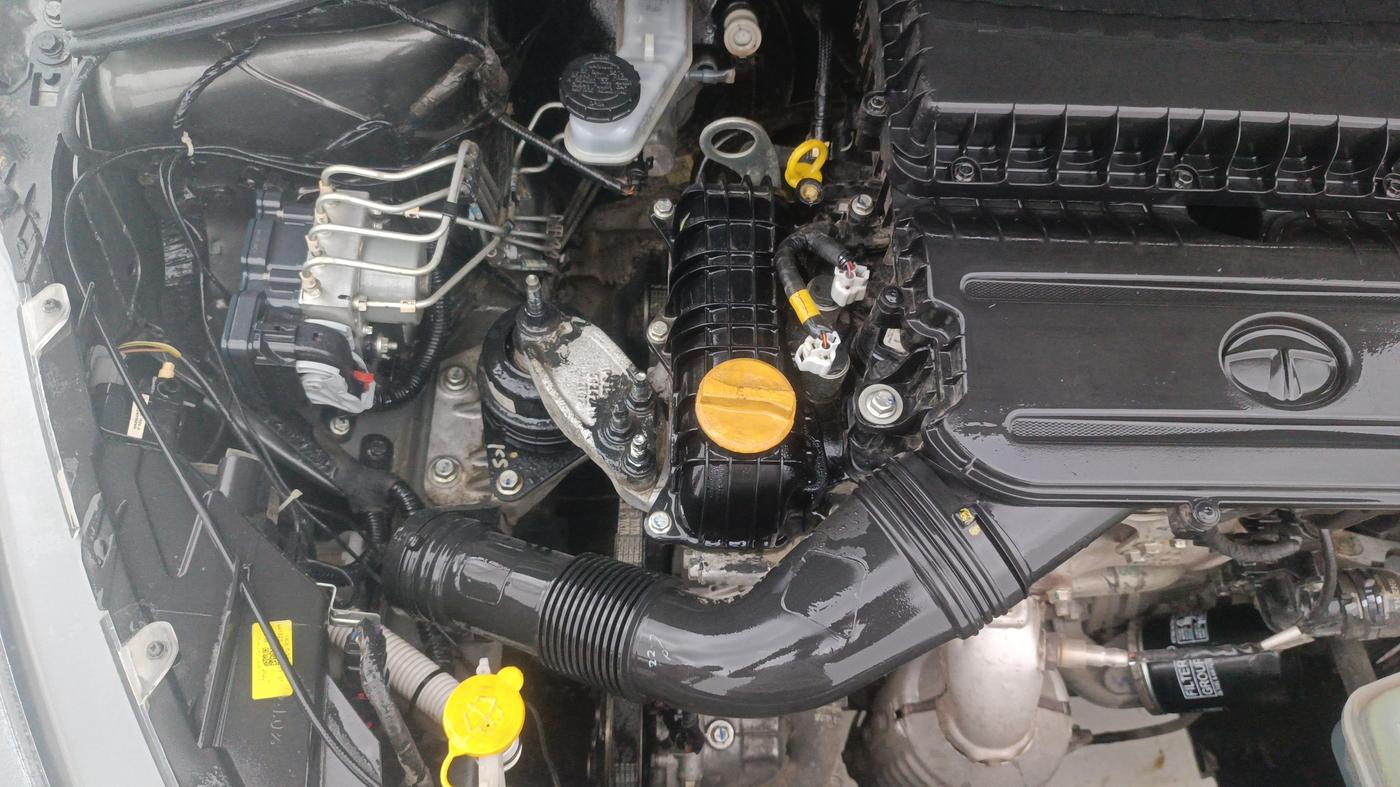 2022 Tata TIGOR XZ PLUS PETROL, Petrol, Manual, 26,694 km, Engine View - Right