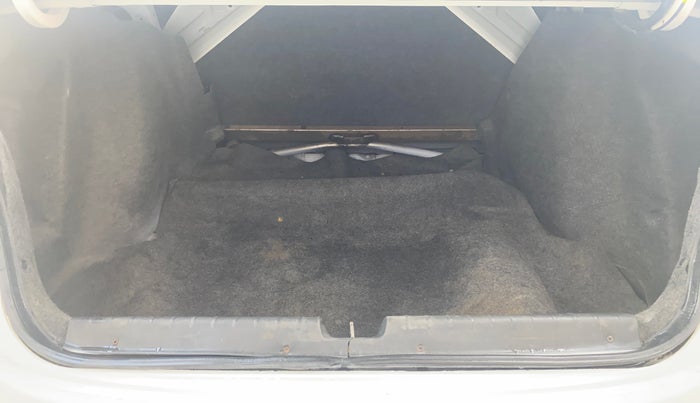 2016 Honda City 1.5L I-VTEC VX CVT, Petrol, Automatic, 1,12,015 km, Boot Inside