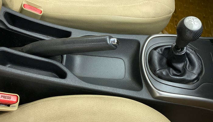 2014 Honda City 1.5L I-VTEC V MT, Petrol, Manual, 78,095 km, Gear Lever