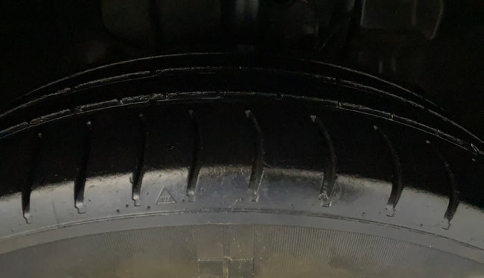 2018 Tata TIGOR XZ PETROL, Petrol, Manual, 62,330 km, Right Front Tyre Tread