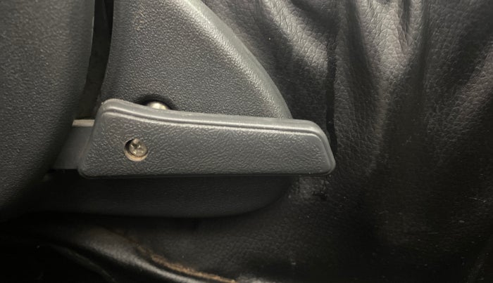 2018 Maruti Alto 800 LXI, Petrol, Manual, 54,855 km, Driver Side Adjustment Panel