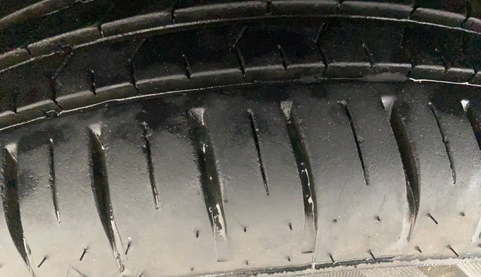 2024 Maruti Baleno ALPHA 1.2 AGS, Petrol, Automatic, 10,207 km, Right Rear Tyre Tread