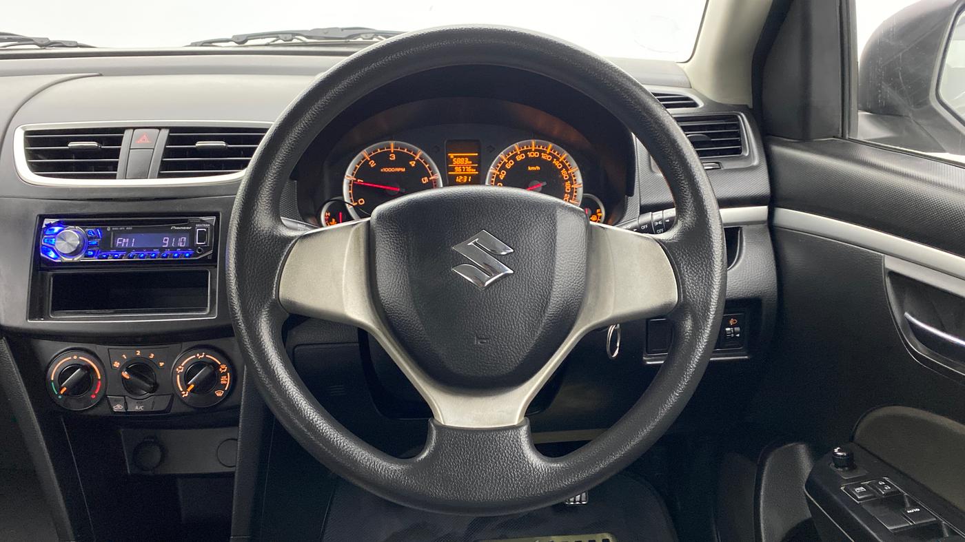 2013 Maruti Swift VDI, Diesel, Manual, 96,954 km, Steering Wheel Close Up