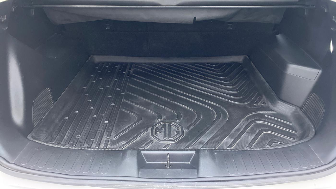 2020 MG HECTOR SHARP DCT PETROL, Petrol, Automatic, 23,356 km, Boot Inside