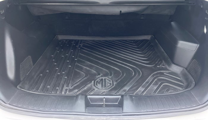 2020 MG HECTOR SHARP DCT PETROL, Petrol, Automatic, 23,356 km, Boot Inside