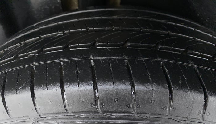 2020 MG HECTOR SHARP DCT PETROL, Petrol, Automatic, 23,356 km, Right Rear Tyre Tread